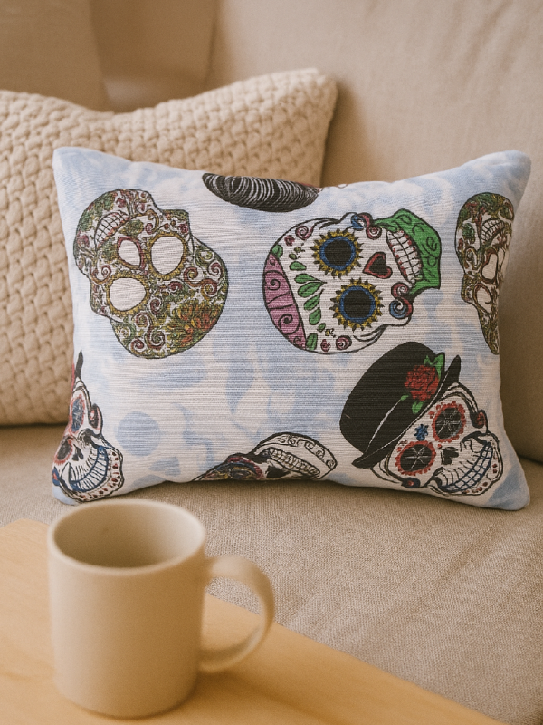 💀 Tanis Lavender Pillow – Soft Lavender Pillow with Gothic Skull Motif