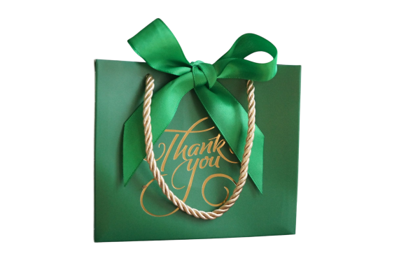 💚 Elegant Green Gift Bag – For 1 to 2 Candles