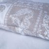 Lavender Pillow Amore Granate – Bordeaux-colored decorative pillow with lavender