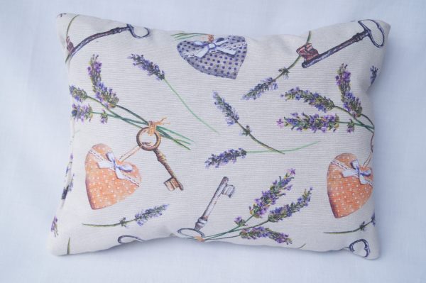 💜 Claudia Lavender Pillow – Elegant Scented Pillow for Relaxation and Well-Being