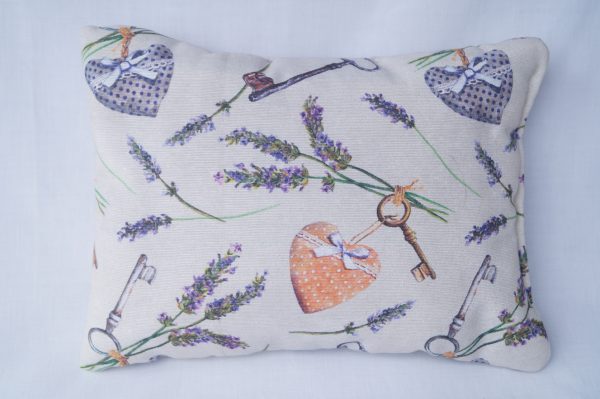 💜 Claudia Lavender Pillow – Elegant Scented Pillow for Relaxation and Well-Being
